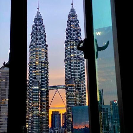 Klcc Legasi Direct View With A Superking Bed At A 3-Bedroom Premium Unit Kuala Lumpur Exterior photo