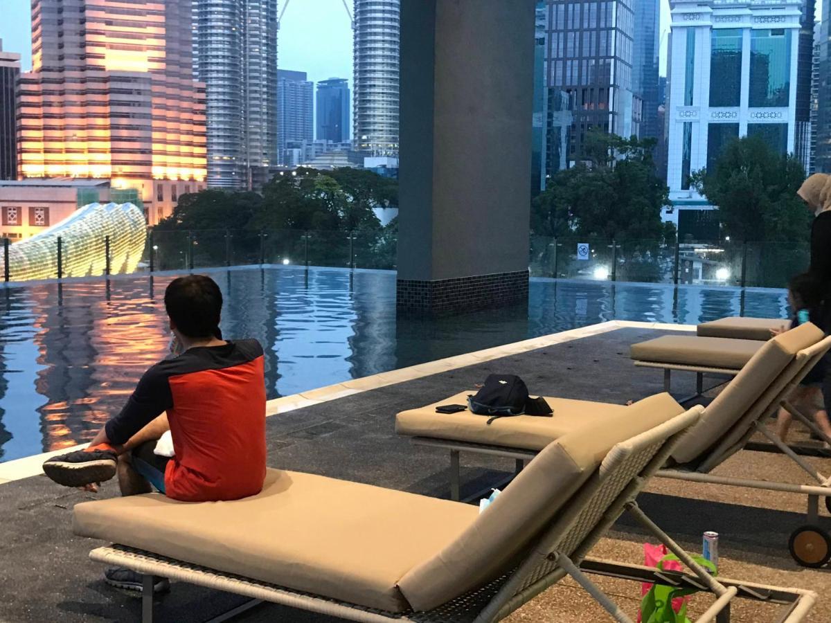 Klcc Legasi Direct View With A Superking Bed At A 3-Bedroom Premium Unit Kuala Lumpur Exterior photo