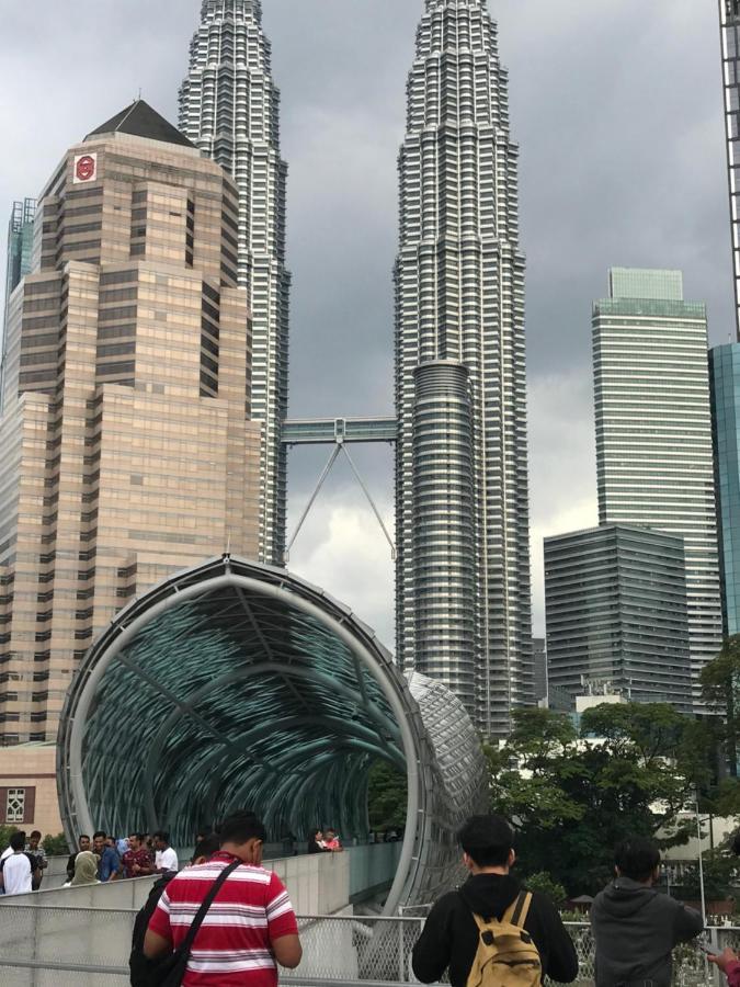 Klcc Legasi Direct View With A Superking Bed At A 3-Bedroom Premium Unit Kuala Lumpur Exterior photo